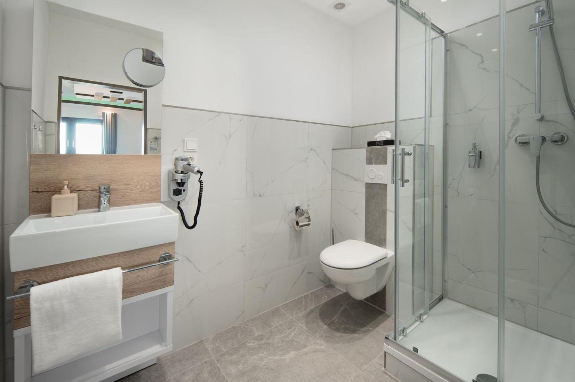 Nordseehotel Tausendschoen Carolinensiel Room photo